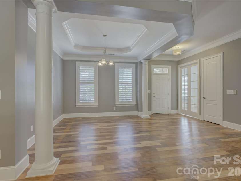 14924 High Bluff Court, Charlotte, NC 28278.  MLS# CAR4361881, YatesRealty ID 22171. 