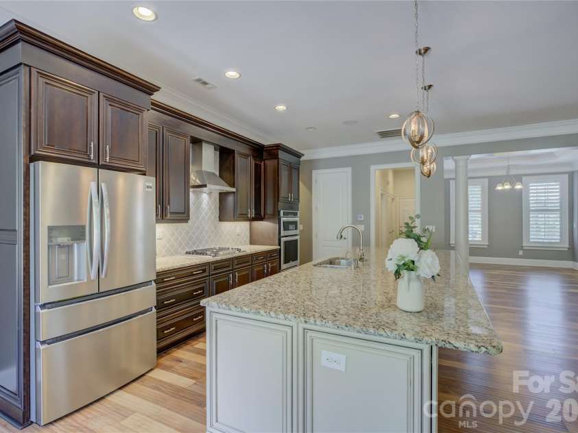 14924 High Bluff Court, Charlotte, NC 28278.  MLS# CAR4361881, YatesRealty ID 22171. 