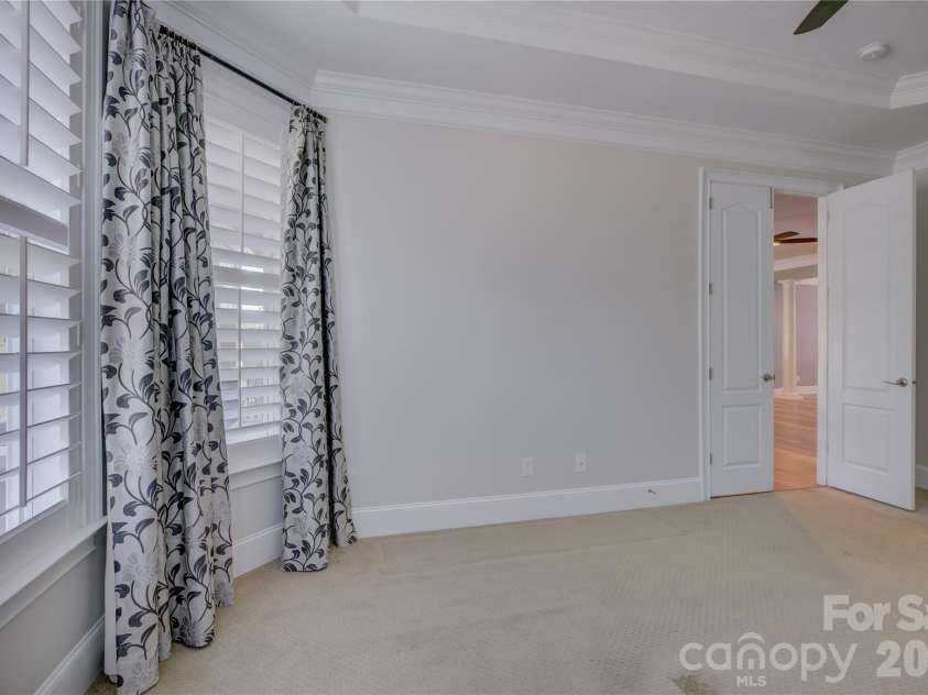 14924 High Bluff Court, Charlotte, NC 28278.  MLS# CAR4361881, YatesRealty ID 22171. 