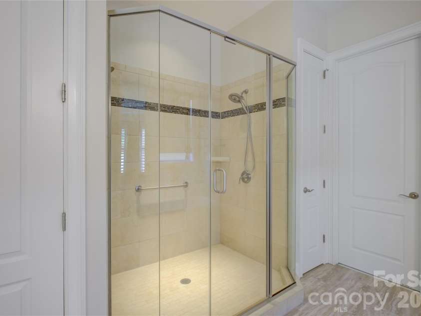 14924 High Bluff Court, Charlotte, NC 28278.  MLS# CAR4361881, YatesRealty ID 22171. 