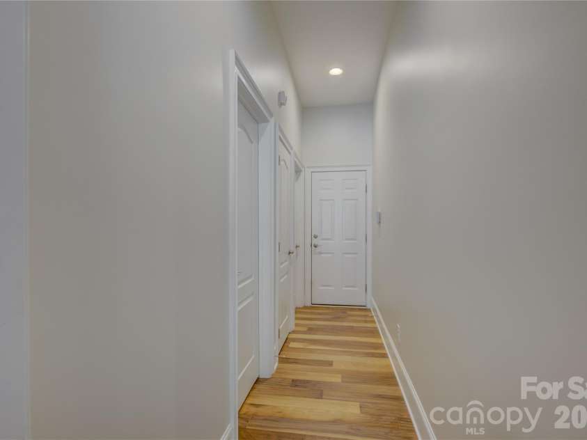 14924 High Bluff Court, Charlotte, NC 28278.  MLS# CAR4361881, YatesRealty ID 22171. 