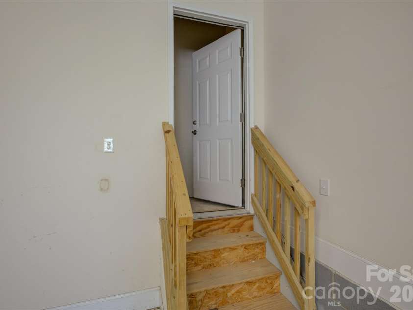14924 High Bluff Court, Charlotte, NC 28278.  MLS# CAR4361881, YatesRealty ID 22171. 