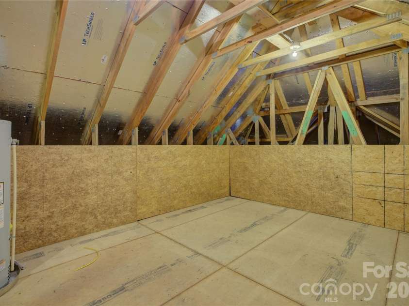 14924 High Bluff Court, Charlotte, NC 28278.  MLS# CAR4361881, YatesRealty ID 22171. 
