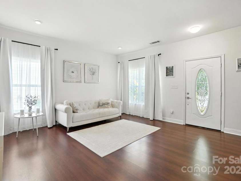 15508 Normans Landing Drive, Charlotte, NC 28273.  MLS# CAR4273570, YatesRealty ID 22172. 
