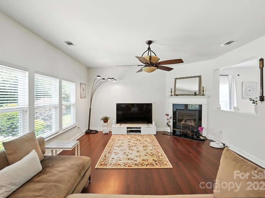 15508 Normans Landing Drive, Charlotte, NC 28273.  MLS# CAR4273570, YatesRealty ID 22172. 