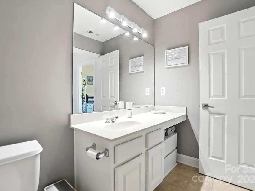 15508 Normans Landing Drive, Charlotte, NC 28273.  MLS# CAR4273570, YatesRealty ID 22172. 