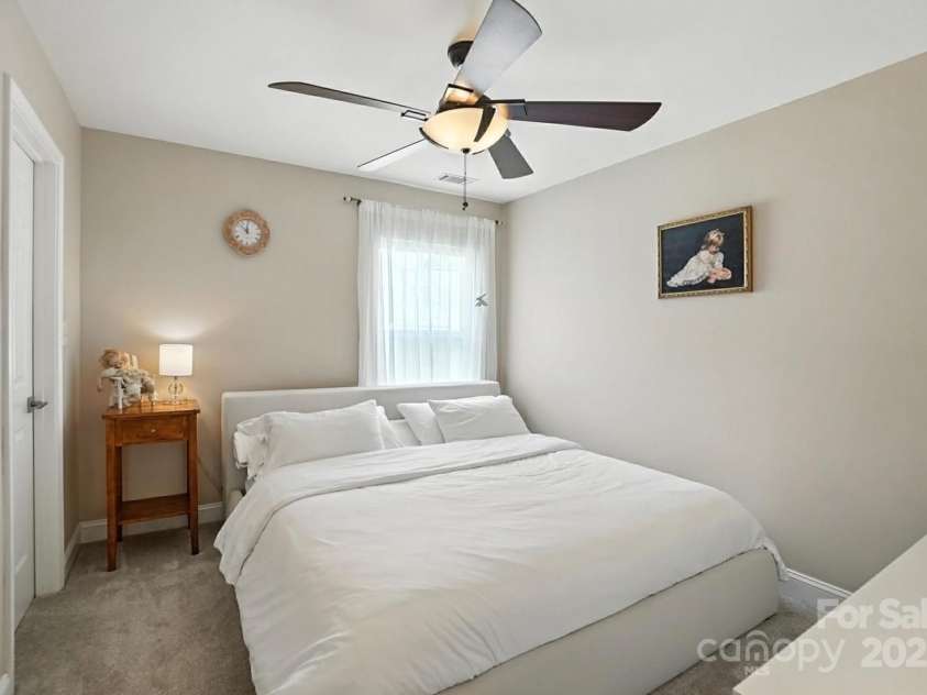 15508 Normans Landing Drive, Charlotte, NC 28273.  MLS# CAR4273570, YatesRealty ID 22172. 