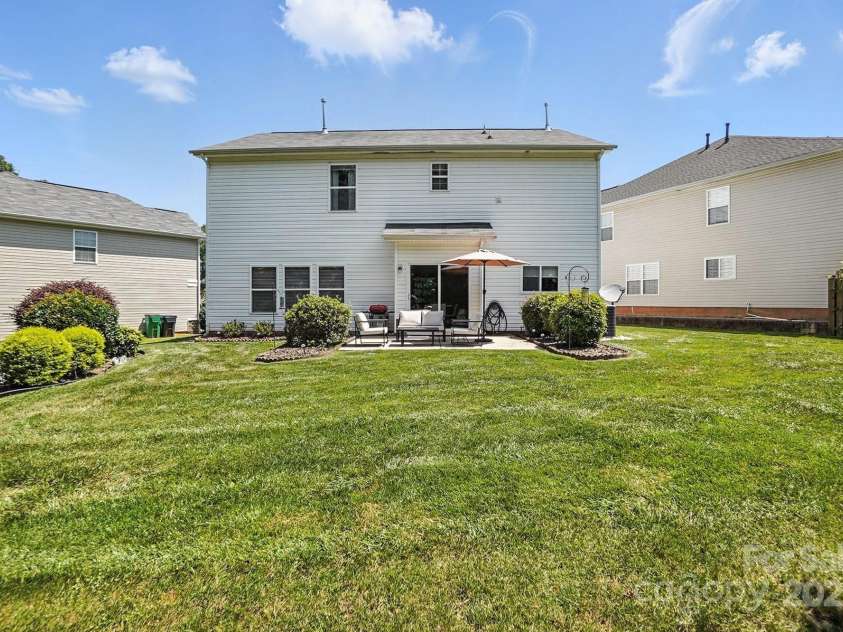 15508 Normans Landing Drive, Charlotte, NC 28273.  MLS# CAR4273570, YatesRealty ID 22172. 