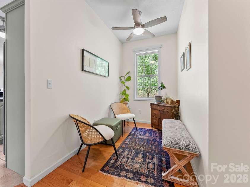 64 Wyoming Road, Asheville, NC 28803.  MLS# CAR4398091, YatesRealty ID 22172. 