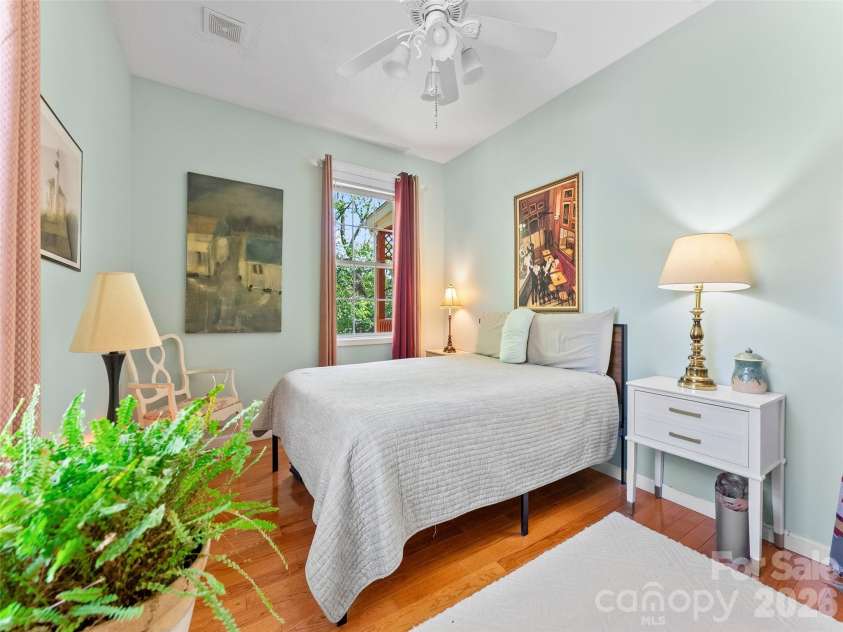 64 Wyoming Road, Asheville, NC 28803.  MLS# CAR4398091, YatesRealty ID 22172. 