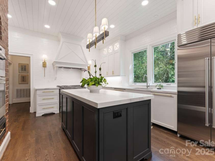 2324 Kingsmill Terrace, Charlotte, NC 28270.  MLS# CAR4272407, YatesRealty ID 22173. 