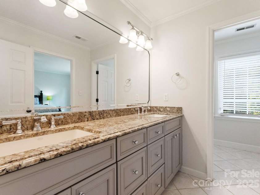 2324 Kingsmill Terrace, Charlotte, NC 28270.  MLS# CAR4272407, YatesRealty ID 22173. 