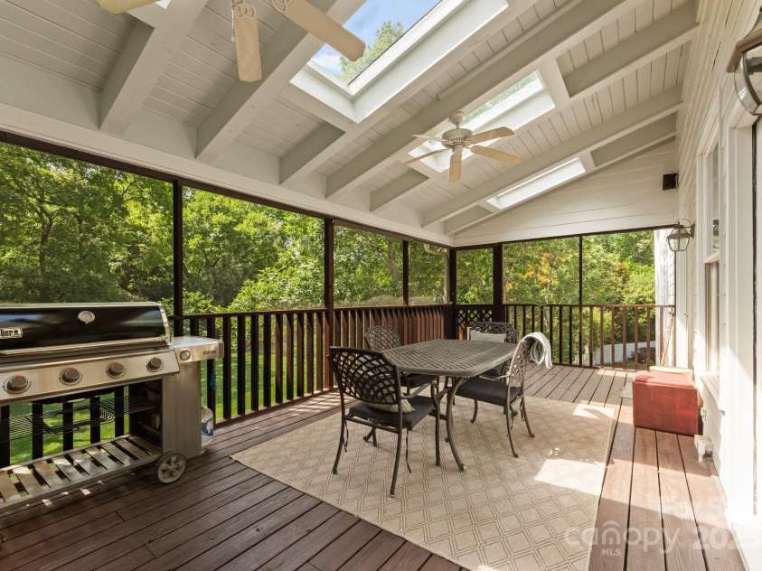 2324 Kingsmill Terrace, Charlotte, NC 28270.  MLS# CAR4272407, YatesRealty ID 22173. 