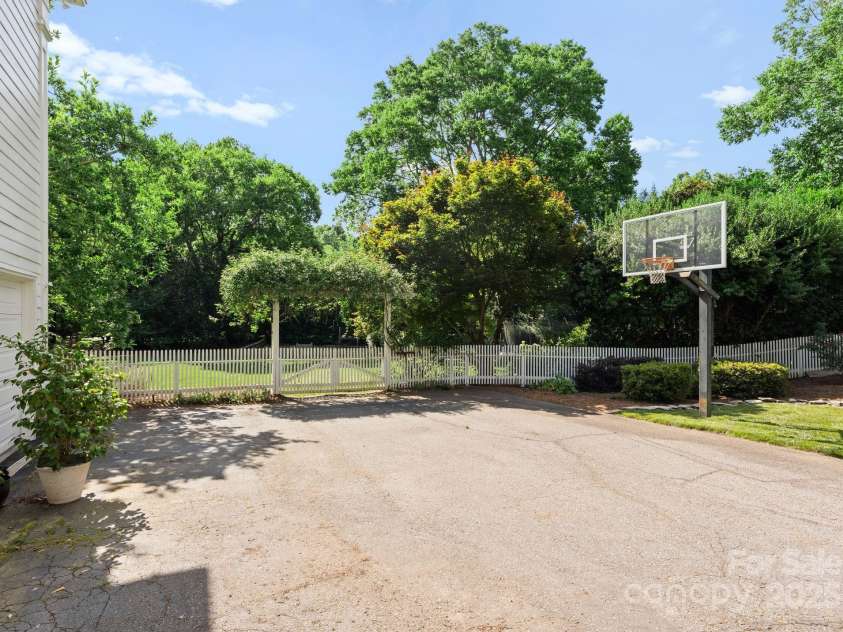 2324 Kingsmill Terrace, Charlotte, NC 28270.  MLS# CAR4272407, YatesRealty ID 22173. 