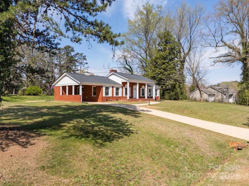 1023 Terrace Drive, Salisbury, NC 28146.  MLS# CAR4239139, YatesRealty ID 22174. 
