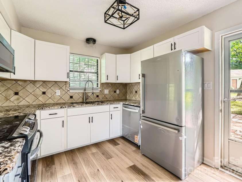 5817 Rocky Mount Court, Charlotte, NC 28214.  MLS# CAR4270312, YatesRealty ID 22175. 