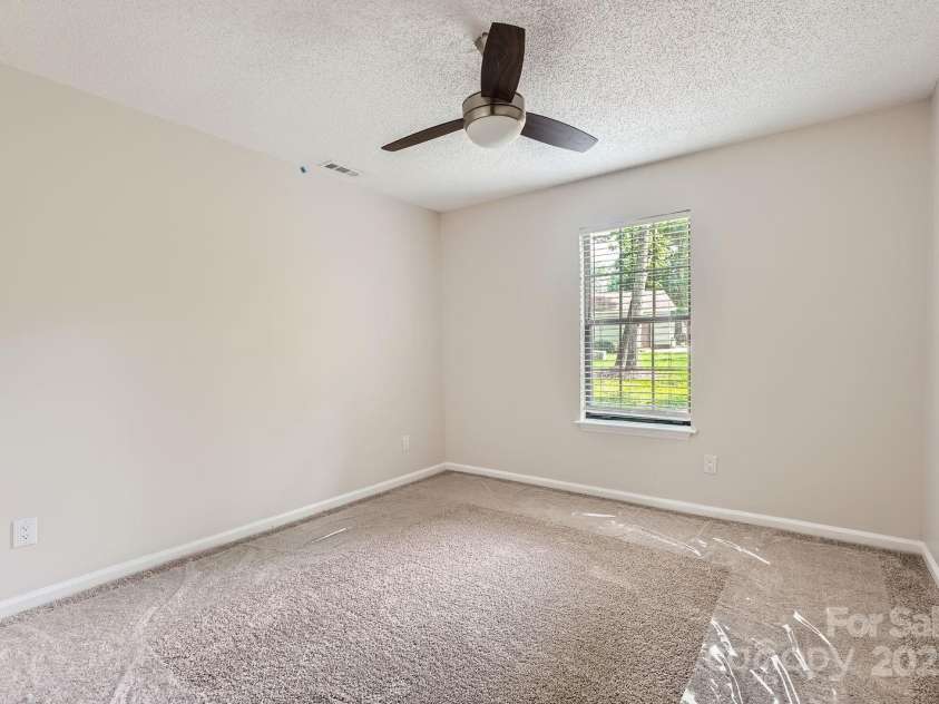 5817 Rocky Mount Court, Charlotte, NC 28214.  MLS# CAR4270312, YatesRealty ID 22175. 