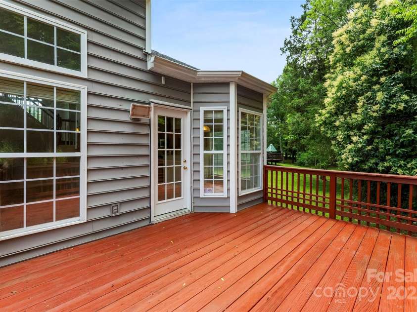 13832 Queenswater Lane, Charlotte, NC 28273.  MLS# CAR4268764, YatesRealty ID 22176. 