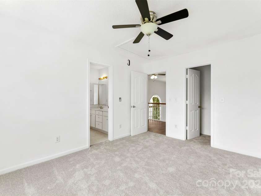 13832 Queenswater Lane, Charlotte, NC 28273.  MLS# CAR4268764, YatesRealty ID 22176. Upstairs bedroom 2