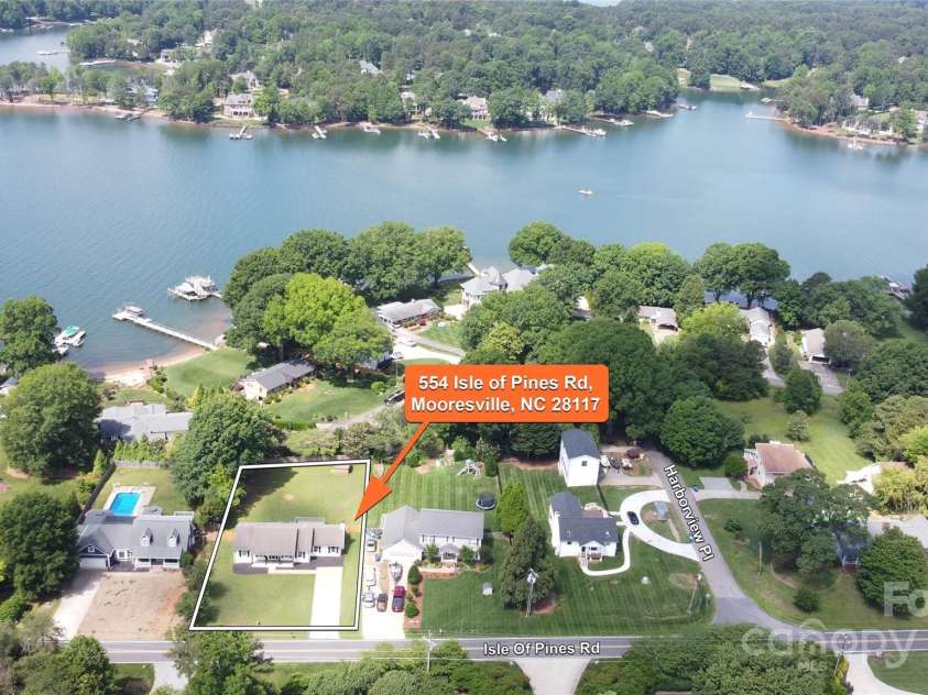 554 Isle Of Pines Road, Mooresville, NC 28117.  MLS# CAR4259799, YatesRealty ID 22177. 
