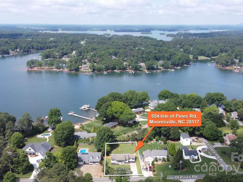 554 Isle Of Pines Road, Mooresville, NC 28117.  MLS# CAR4259799, YatesRealty ID 22177. 