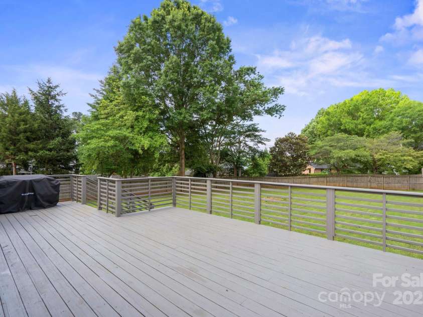 554 Isle Of Pines Road, Mooresville, NC 28117.  MLS# CAR4259799, YatesRealty ID 22177. 
