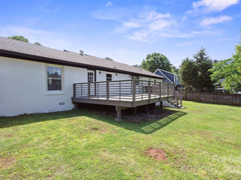 554 Isle Of Pines Road, Mooresville, NC 28117.  MLS# CAR4259799, YatesRealty ID 22177. 