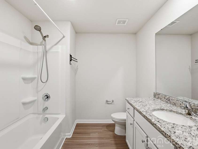 509 Hawley Street, Charlotte, NC 28214.  MLS# CAR4376916, YatesRealty ID 22179. 
