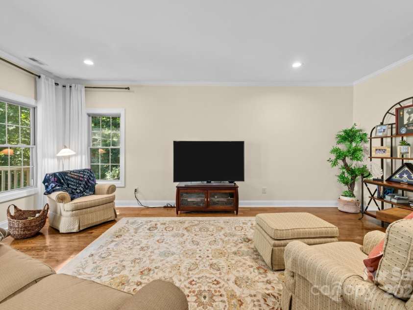 4080 Barbrick Street, Sherrills Ford, NC 28673.  MLS# CAR4281547, YatesRealty ID 2218. Living room