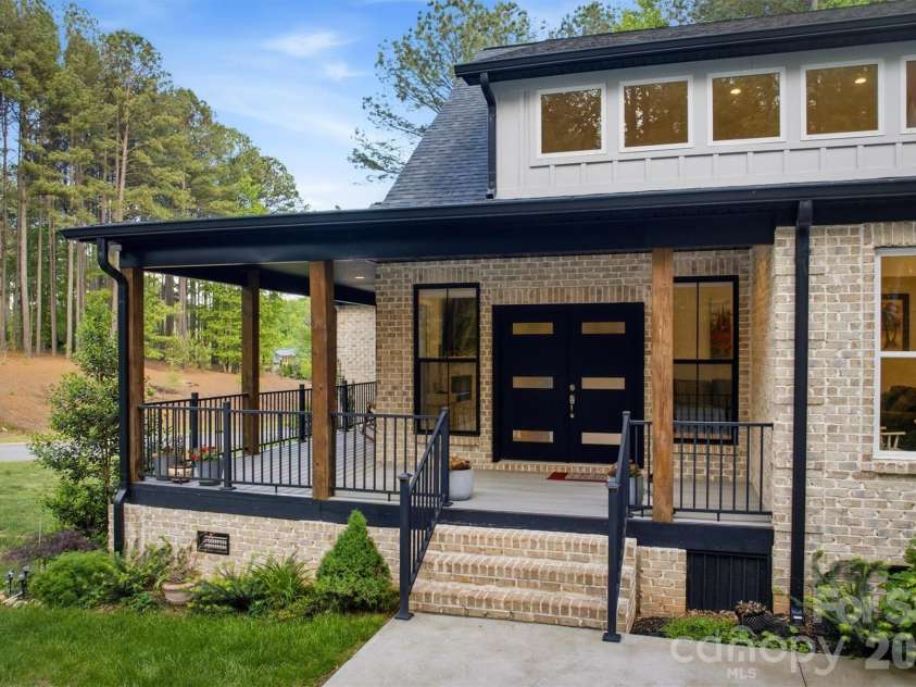 100 White Fawn Circle, Granite Falls, NC 28630.  MLS# CAR4377775, YatesRealty ID 22180. 