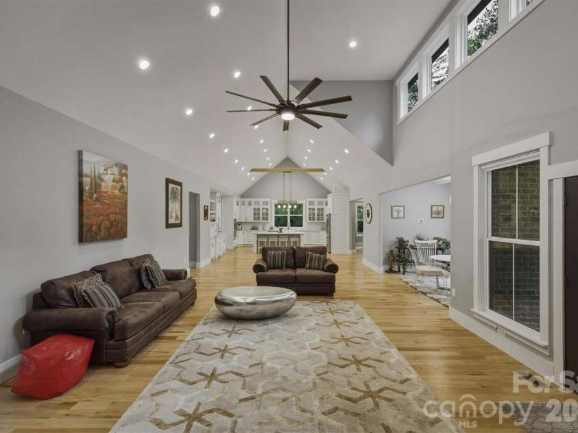 100 White Fawn Circle, Granite Falls, NC 28630.  MLS# CAR4377775, YatesRealty ID 22180. 