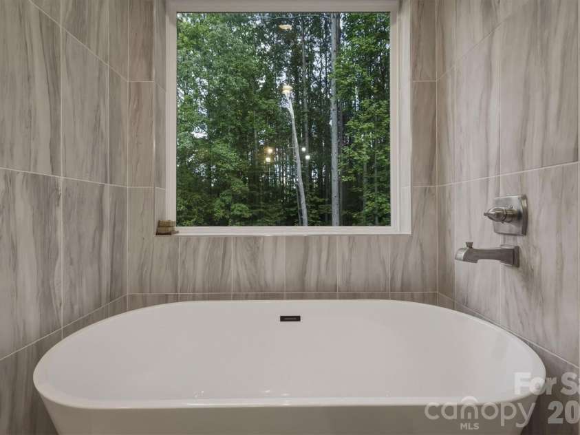 100 White Fawn Circle, Granite Falls, NC 28630.  MLS# CAR4377775, YatesRealty ID 22180. 