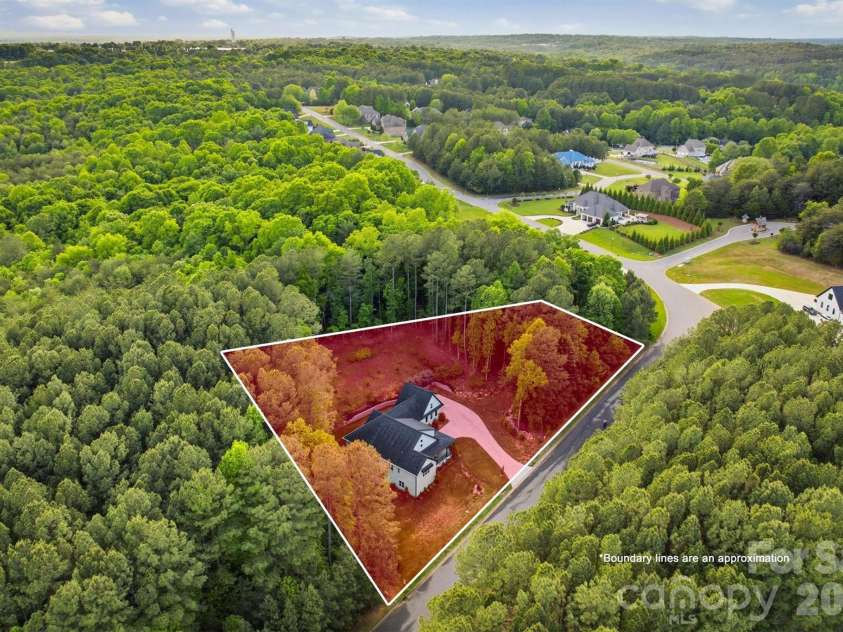 100 White Fawn Circle, Granite Falls, NC 28630.  MLS# CAR4377775, YatesRealty ID 22180. 