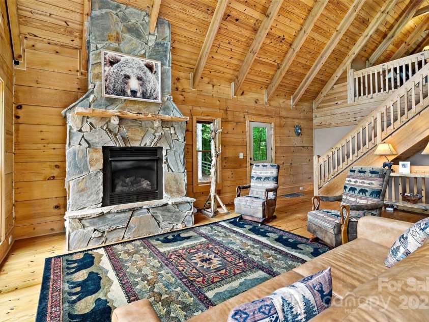 77 Pepperwood Drive, Marion, NC 28752.  MLS# CAR4258822, YatesRealty ID 22180. 