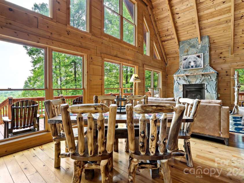 77 Pepperwood Drive, Marion, NC 28752.  MLS# CAR4258822, YatesRealty ID 22180. 