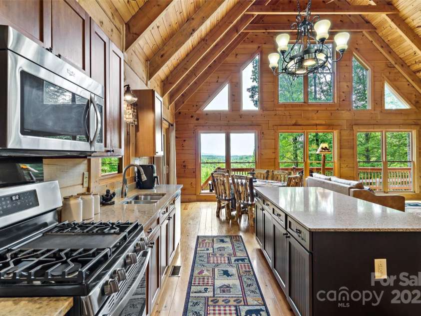 77 Pepperwood Drive, Marion, NC 28752.  MLS# CAR4258822, YatesRealty ID 22180. 