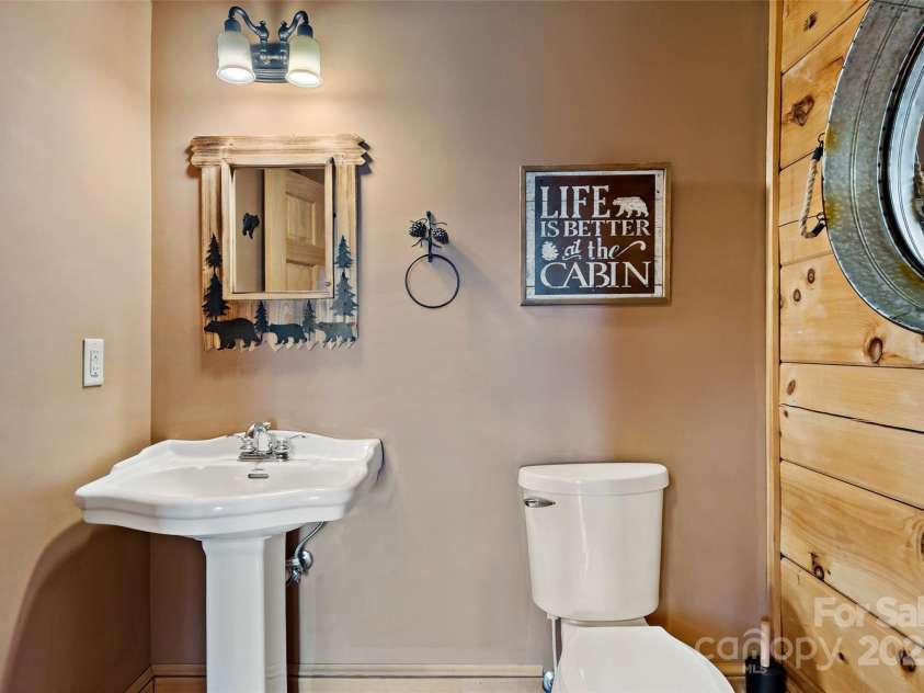 77 Pepperwood Drive, Marion, NC 28752.  MLS# CAR4258822, YatesRealty ID 22180. 