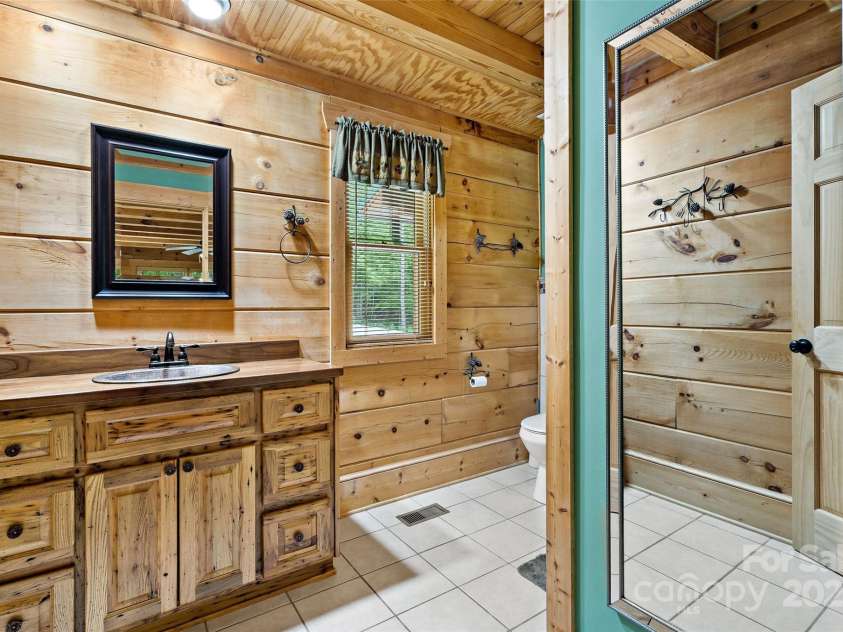 77 Pepperwood Drive, Marion, NC 28752.  MLS# CAR4258822, YatesRealty ID 22180. 