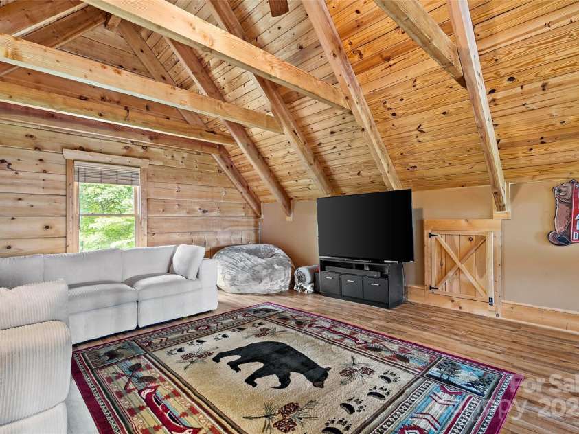 77 Pepperwood Drive, Marion, NC 28752.  MLS# CAR4258822, YatesRealty ID 22180. 