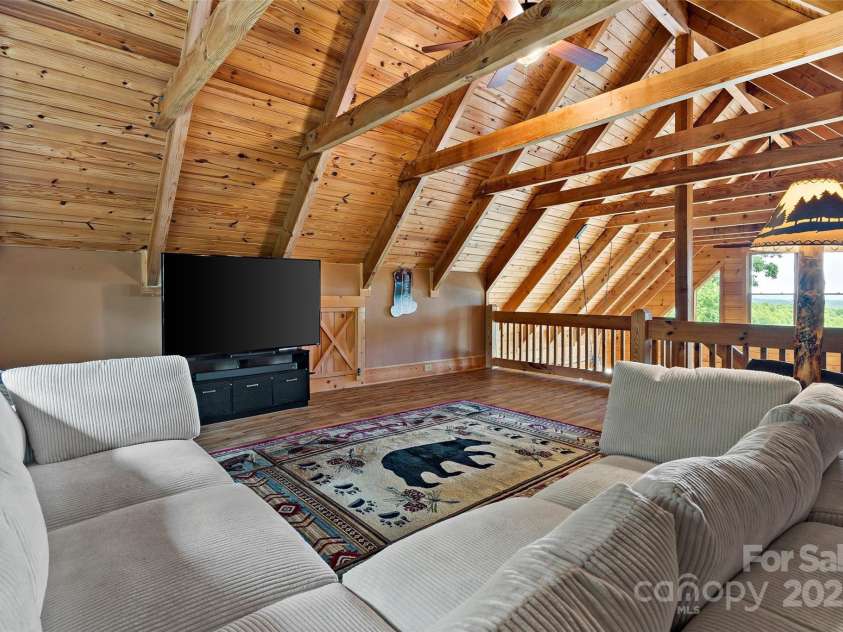 77 Pepperwood Drive, Marion, NC 28752.  MLS# CAR4258822, YatesRealty ID 22180. 