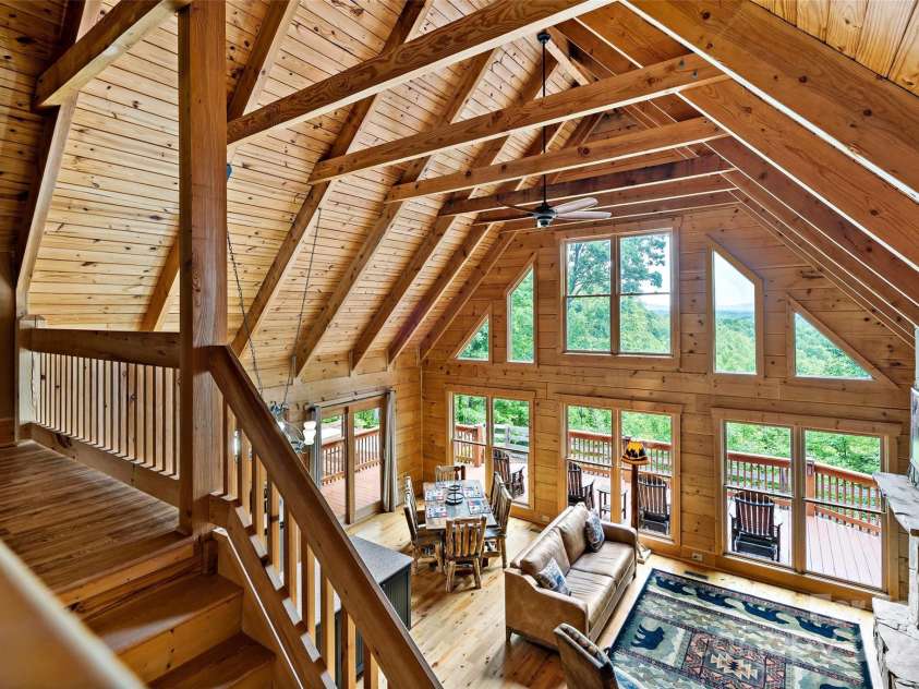 77 Pepperwood Drive, Marion, NC 28752.  MLS# CAR4258822, YatesRealty ID 22180. 