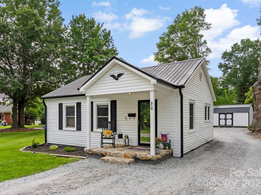 310 Jacob Street, Cherryville, NC 28021.  MLS# CAR4267883, YatesRealty ID 22181. 