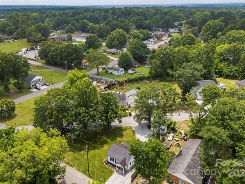 310 Jacob Street, Cherryville, NC 28021.  MLS# CAR4267883, YatesRealty ID 22181. 