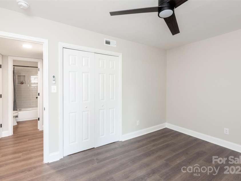 1096 Palmyra Drive, Tega Cay, SC 29708.  MLS# CAR4258396, YatesRealty ID 22182. 