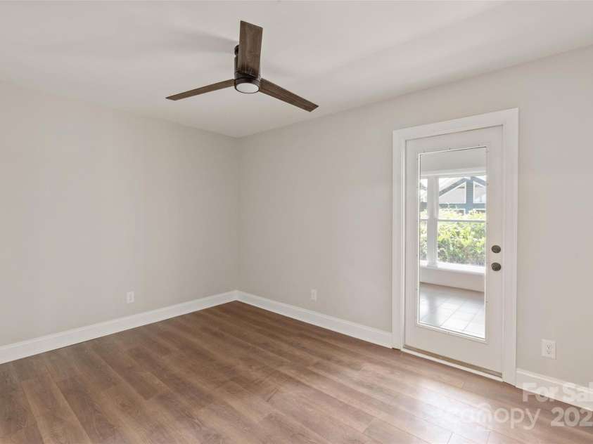 1096 Palmyra Drive, Tega Cay, SC 29708.  MLS# CAR4258396, YatesRealty ID 22182. 