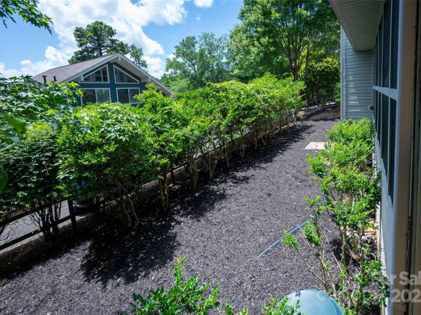 1096 Palmyra Drive, Tega Cay, SC 29708.  MLS# CAR4258396, YatesRealty ID 22182. 