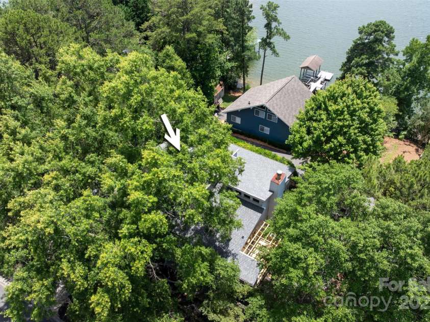 1096 Palmyra Drive, Tega Cay, SC 29708.  MLS# CAR4258396, YatesRealty ID 22182. 