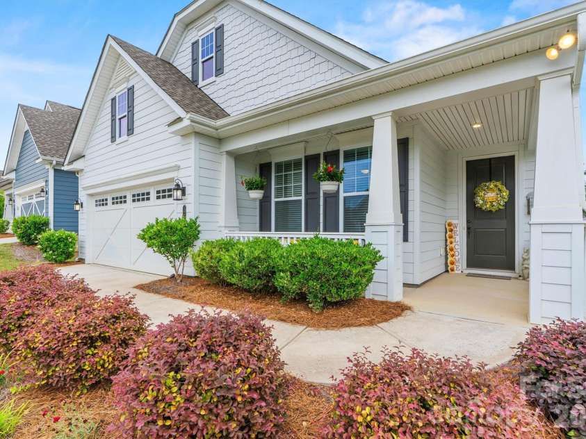 12520 Old Iron Lane, Charlotte, NC 28215.  MLS# CAR4377429, YatesRealty ID 22182. 