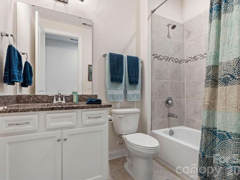 12520 Old Iron Lane, Charlotte, NC 28215.  MLS# CAR4377429, YatesRealty ID 22182. 