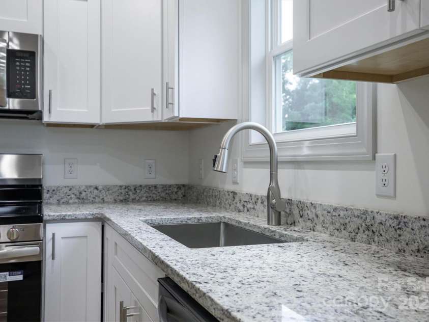 216 Stephens Drive, Morganton, NC 28655.  MLS# CAR4271572, YatesRealty ID 22183. 